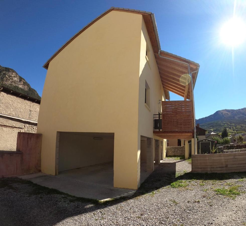 Maison Neuve Proche De Barcelonnette Jausiers Kültér fotó